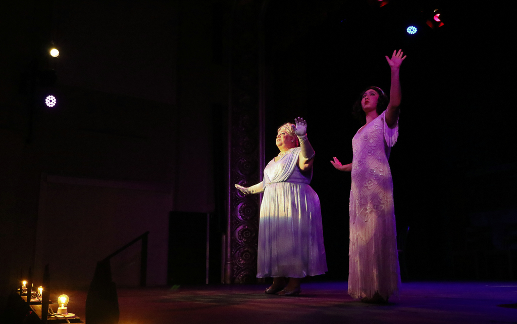Follies Selects 09